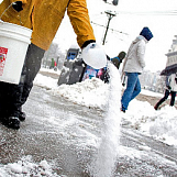 Мраморная крошка в качестве антигололедной посыпки Мраморная крошка в качестве антигололедной посыпки
